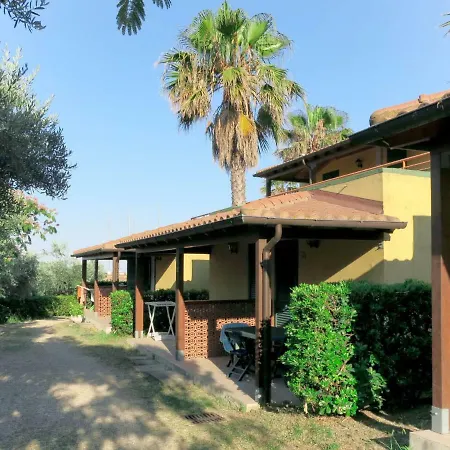 Prázdninový dům Locazione Turistica Villaggio Europe Garden *